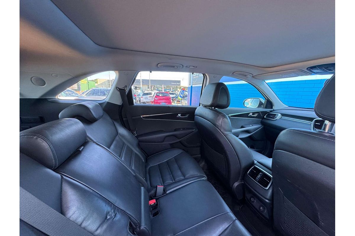 2017 Kia Sorento Platinum UM