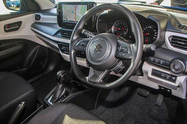 2025 Suzuki Swift Hybrid UZ