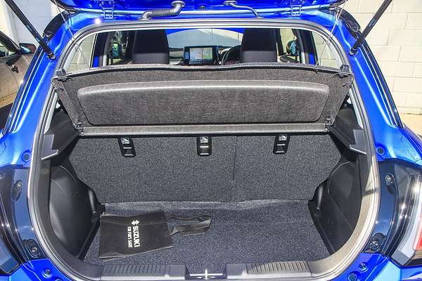 2025 Suzuki Swift Hybrid UZ