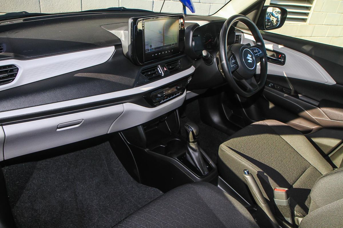 2025 Suzuki Swift Hybrid UZ