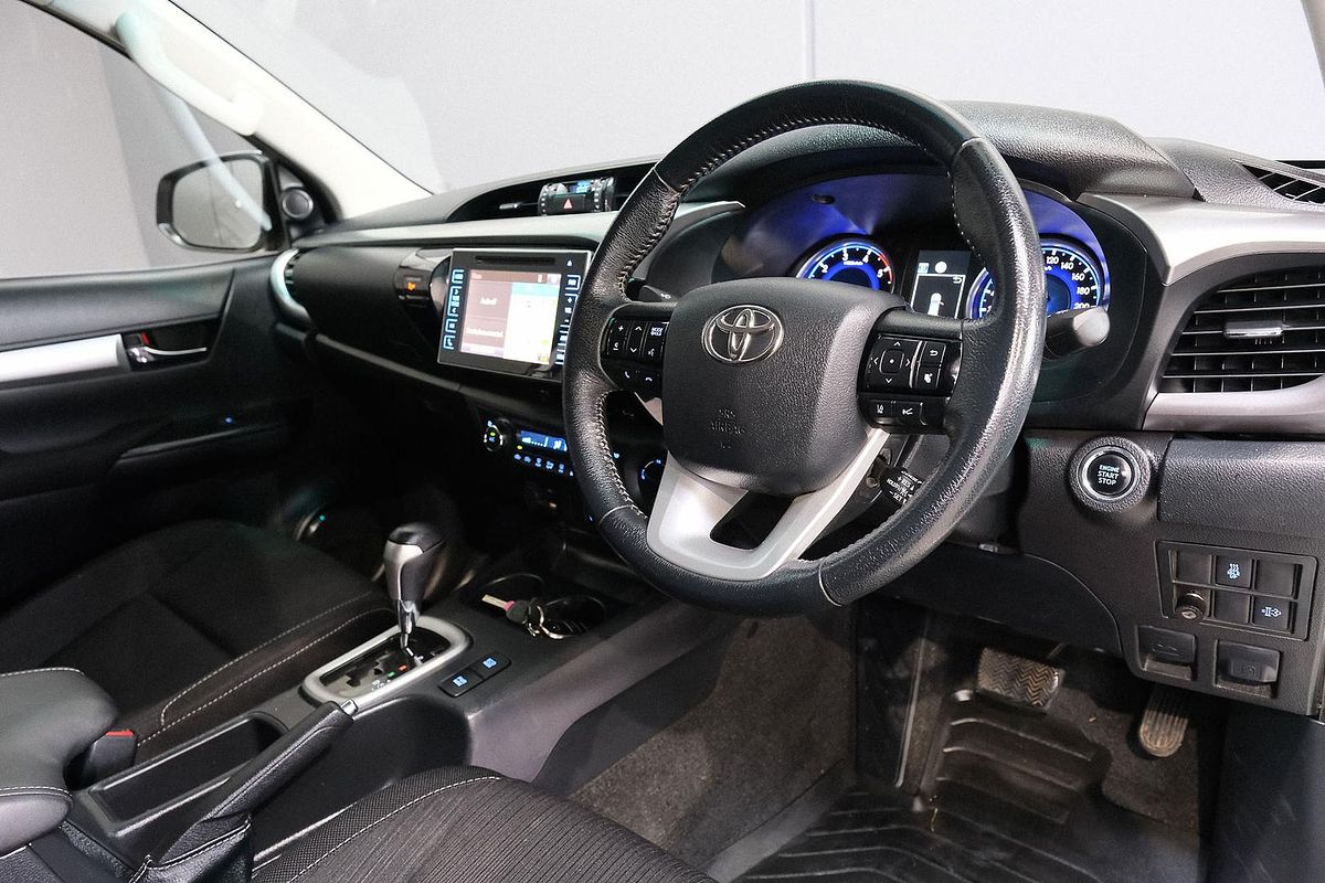 2020 Toyota Hilux SR5 GUN126R 4X4