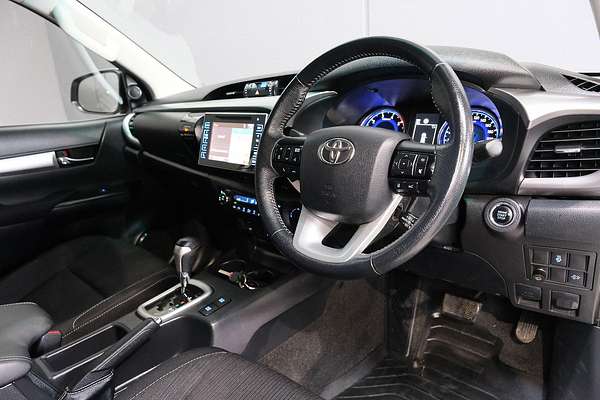 2020 Toyota Hilux SR5 GUN126R 4X4