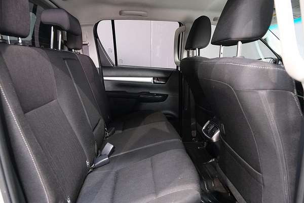 2020 Toyota Hilux SR5 GUN126R 4X4