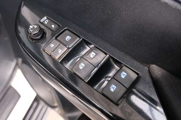 2020 Toyota Hilux SR5 GUN126R 4X4