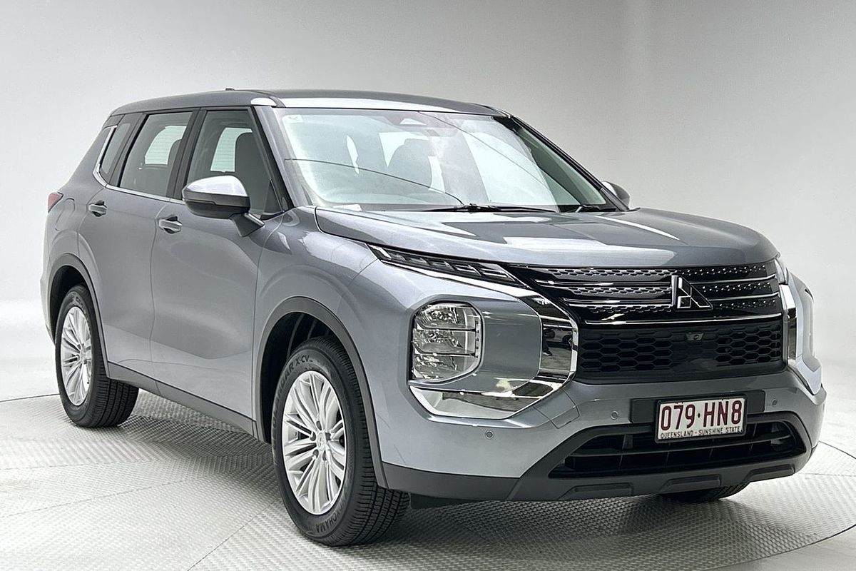2023 Mitsubishi Outlander ES ZM