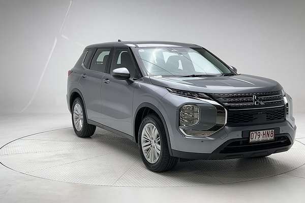 2023 Mitsubishi Outlander ES ZM