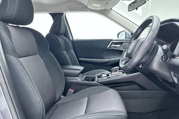 2023 Mitsubishi Outlander ES ZM