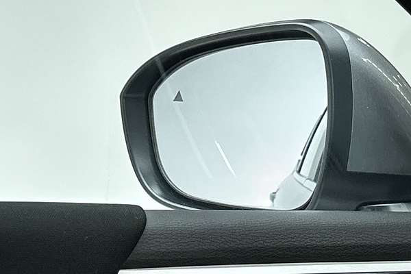 2023 Mitsubishi Outlander ES ZM