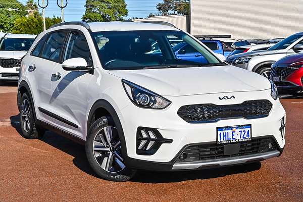 2021 Kia Niro Hybrid S DE