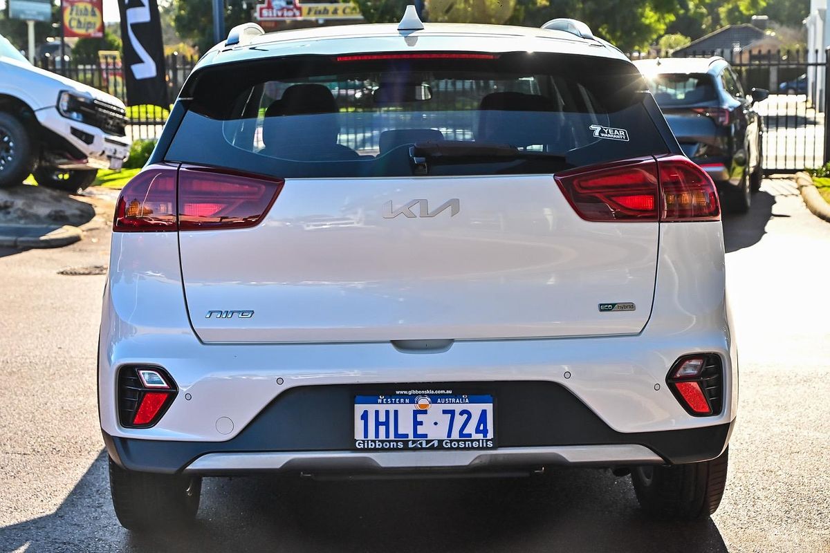 2021 Kia Niro Hybrid S DE