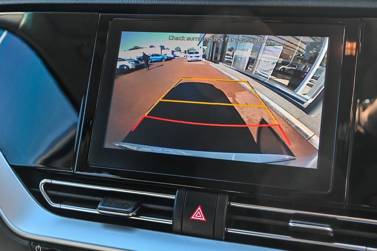 2021 Kia Niro Hybrid S DE