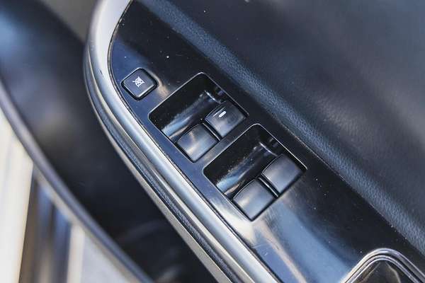 2022 Mitsubishi Triton GLX MR Rear Wheel Drive