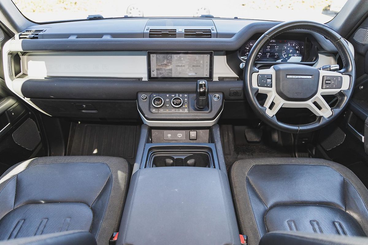2021 Land Rover Defender 110 P300 S L663