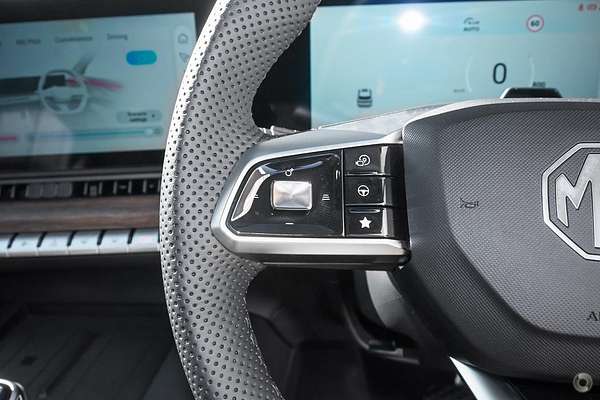 2025 MG QS Essence IS31