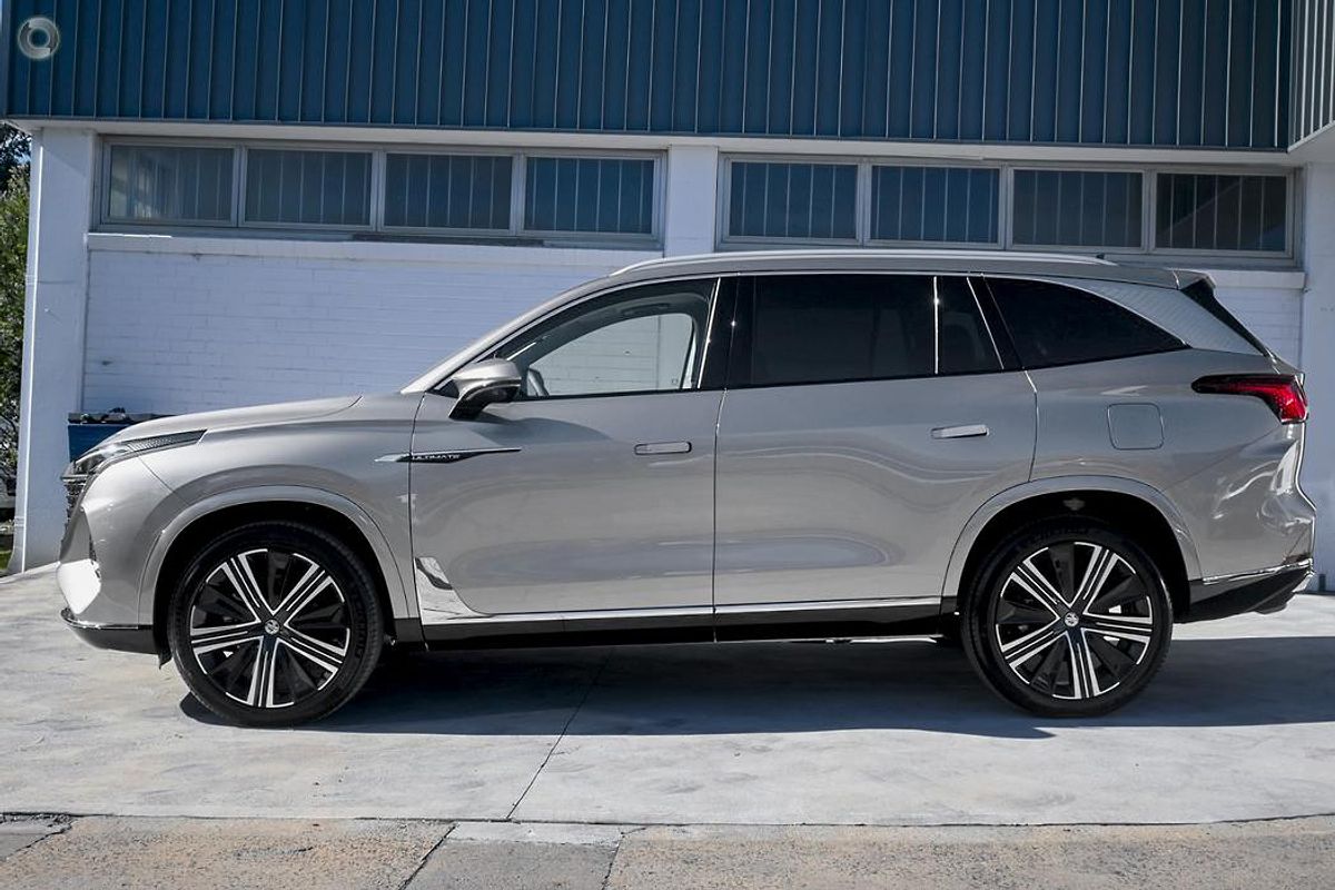 2025 MG QS Essence IS31