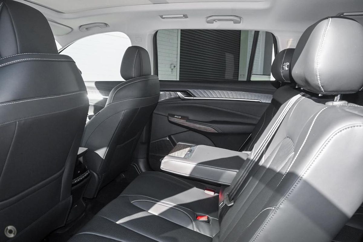 2025 MG QS Essence IS31