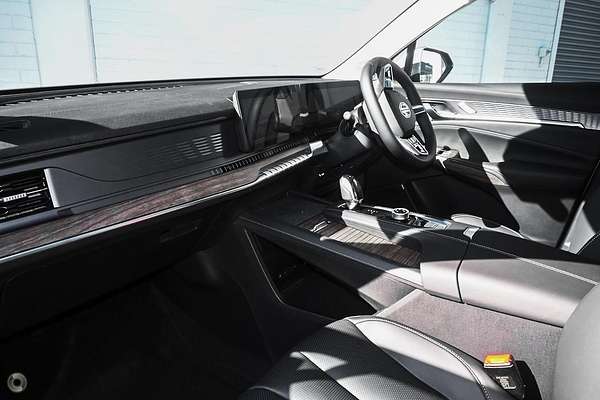 2025 MG QS Essence IS31