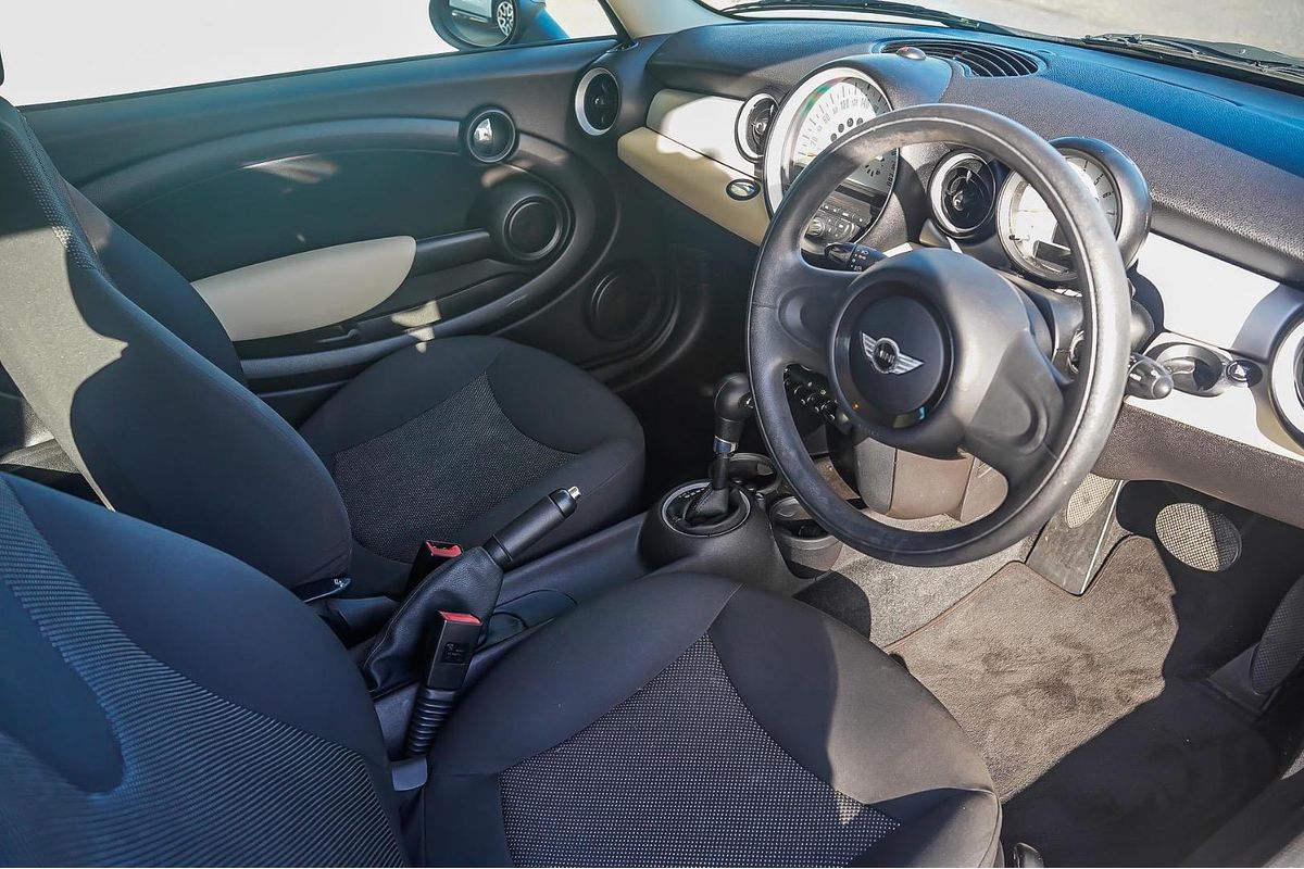 2012 MINI Hatch Ray R56 LCI