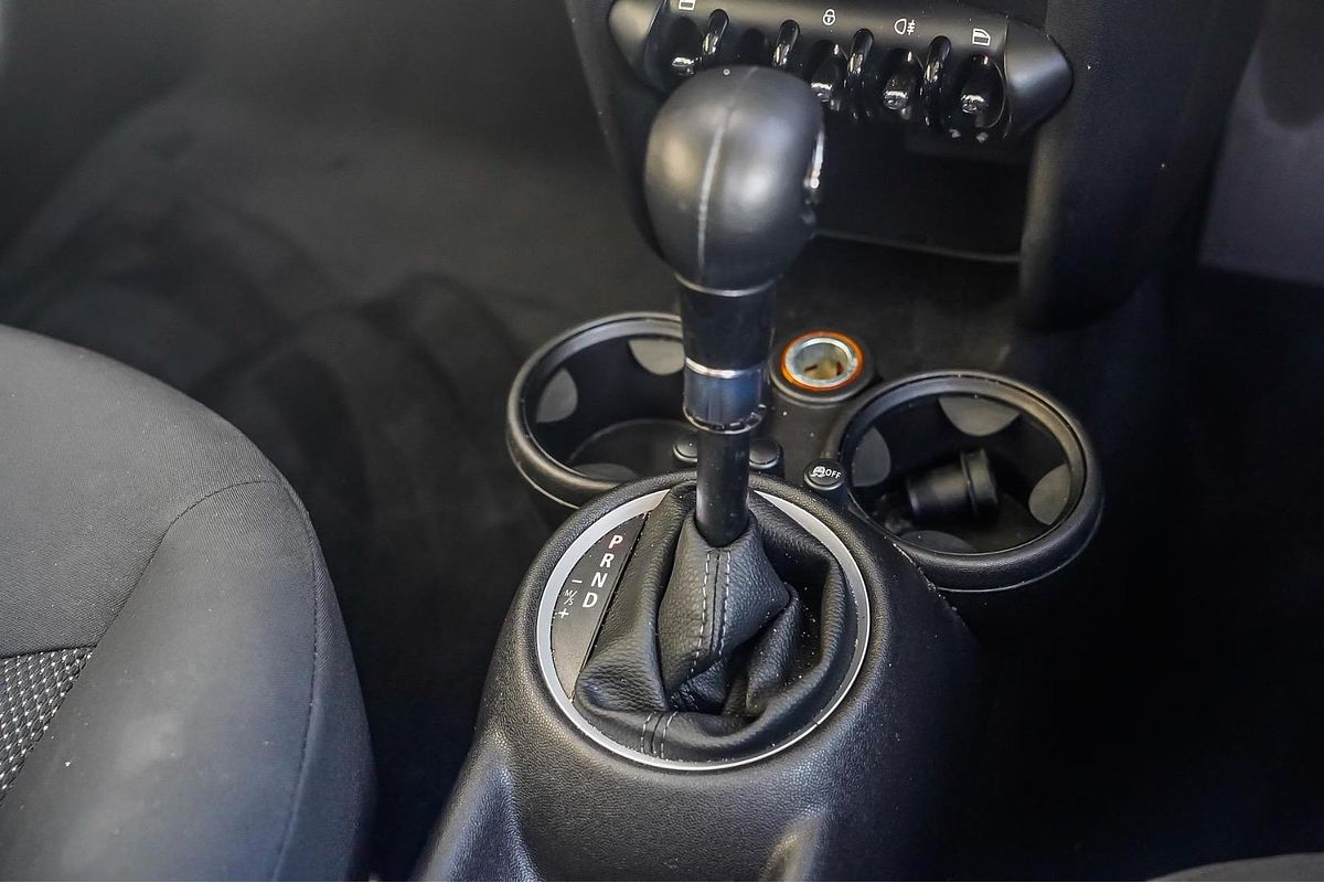 2012 MINI Hatch Ray R56 LCI