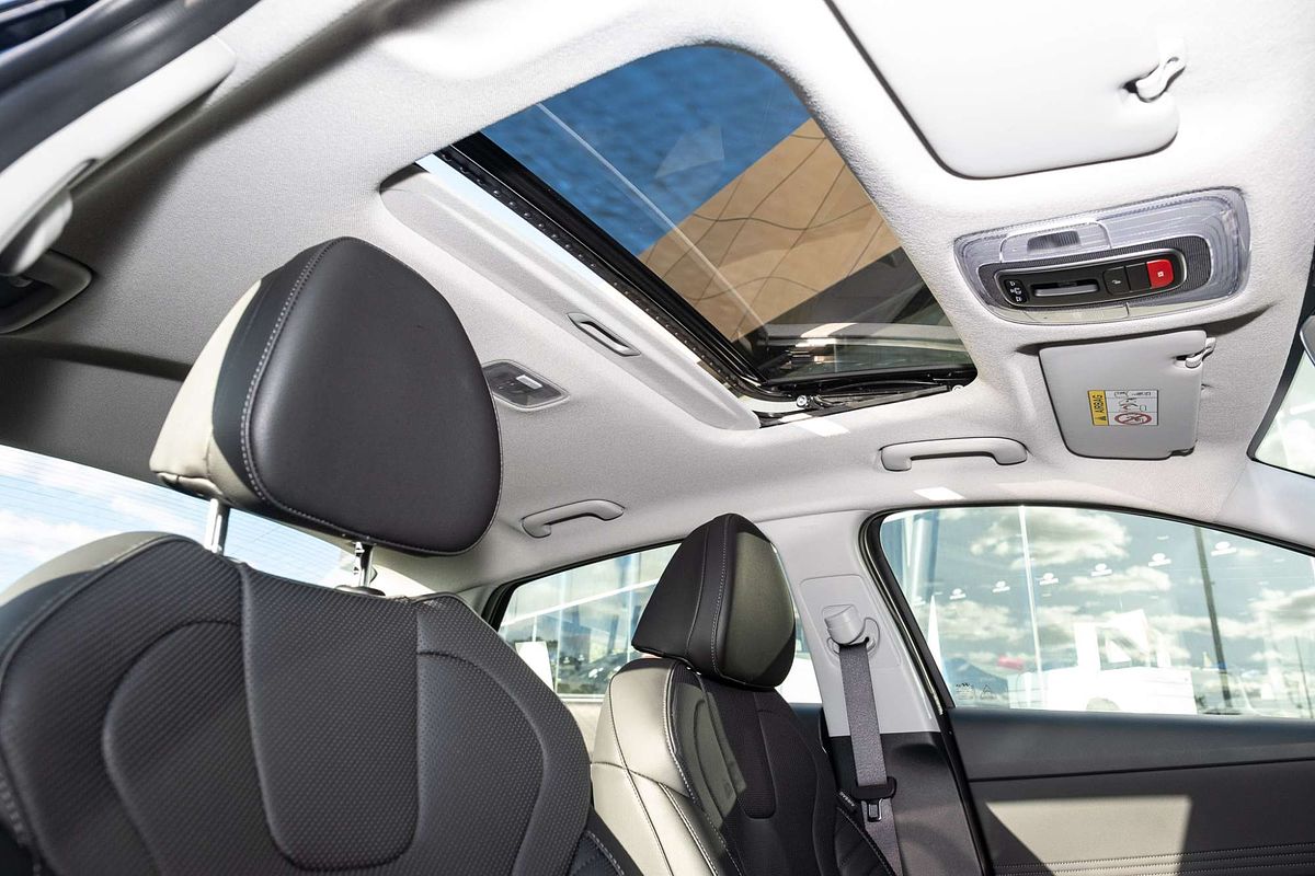 2024 Hyundai i30 Premium CN7.V2
