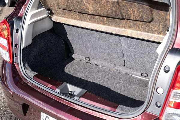 2012 Nissan Micra ST K13