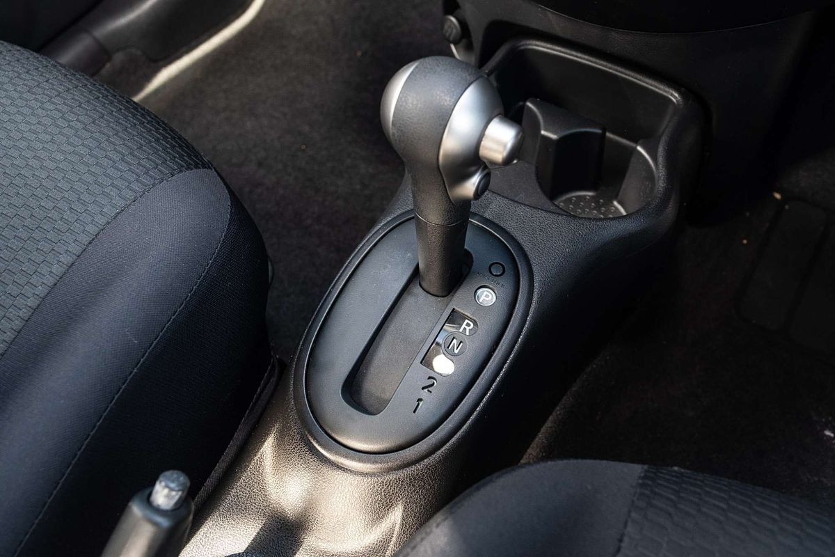 2012 Nissan Micra ST K13