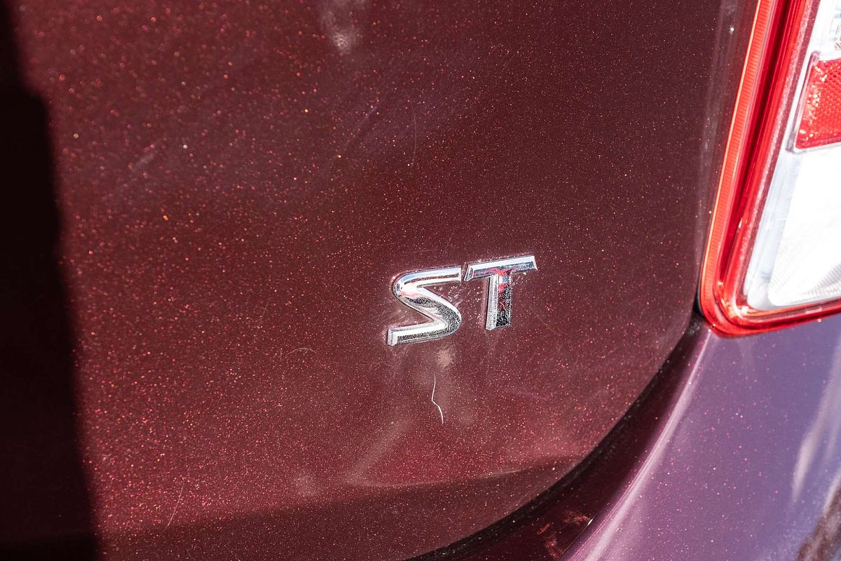 2012 Nissan Micra ST K13
