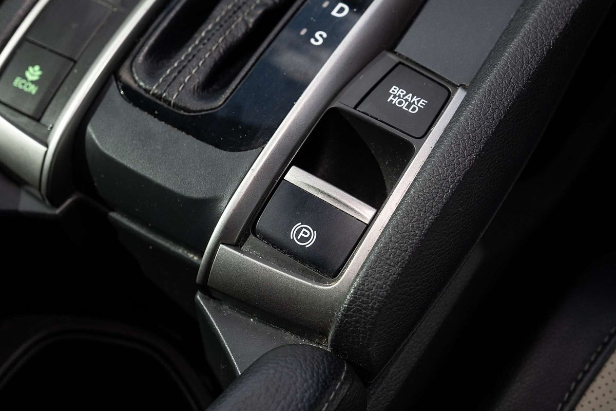 2018 Honda Civic VTi-LX 10th Gen