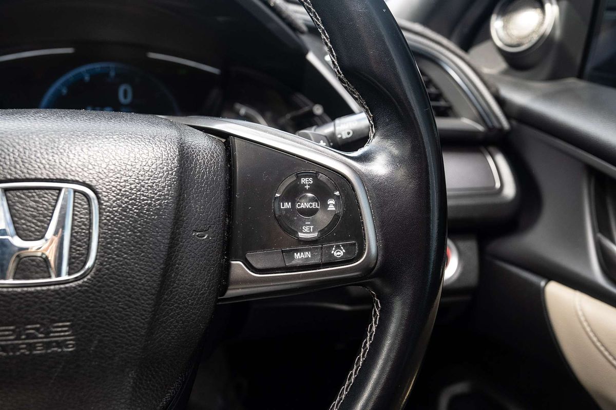 2018 Honda Civic VTi-LX 10th Gen