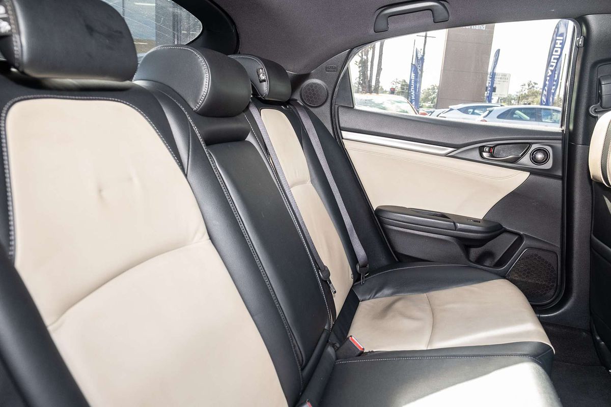2018 Honda Civic VTi-LX 10th Gen