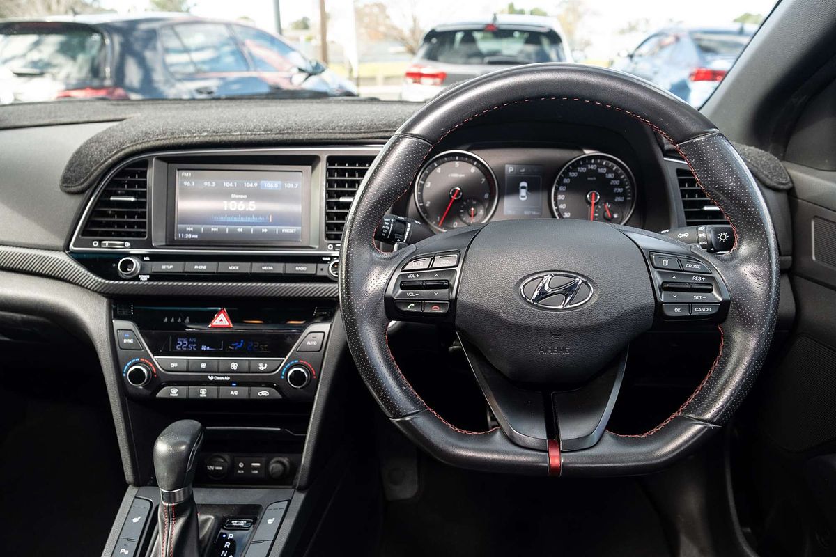 2016 Hyundai Elantra SR Turbo AD