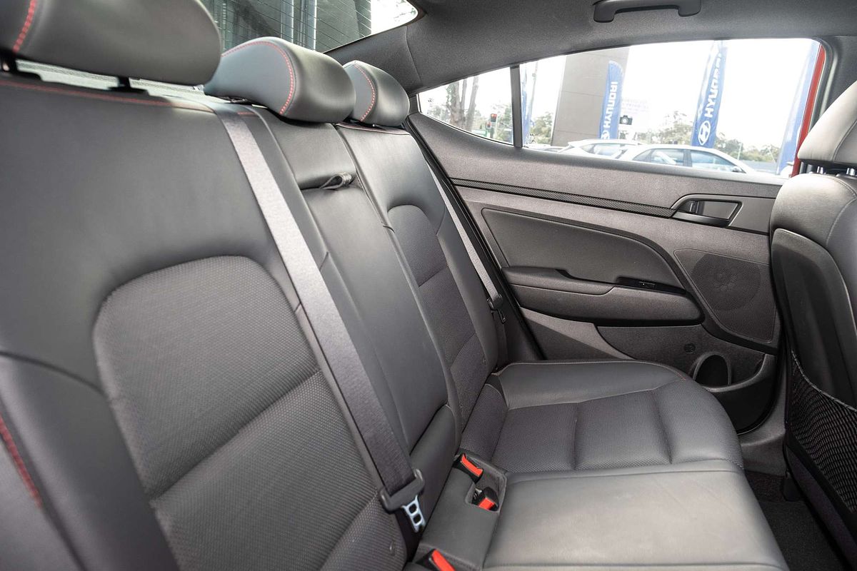 2016 Hyundai Elantra SR Turbo AD