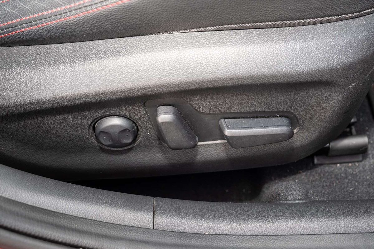 2016 Hyundai Elantra SR Turbo AD