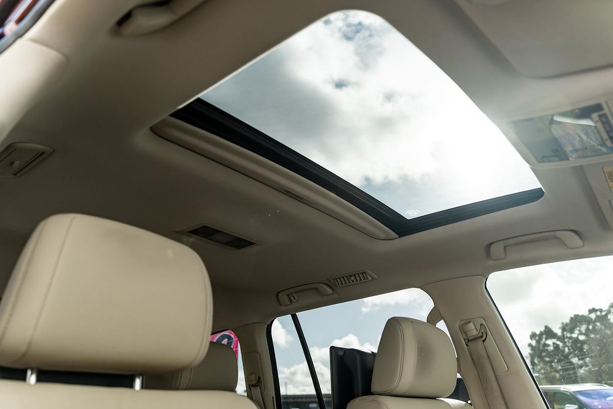 2016 Toyota Landcruiser Sahara VDJ200R