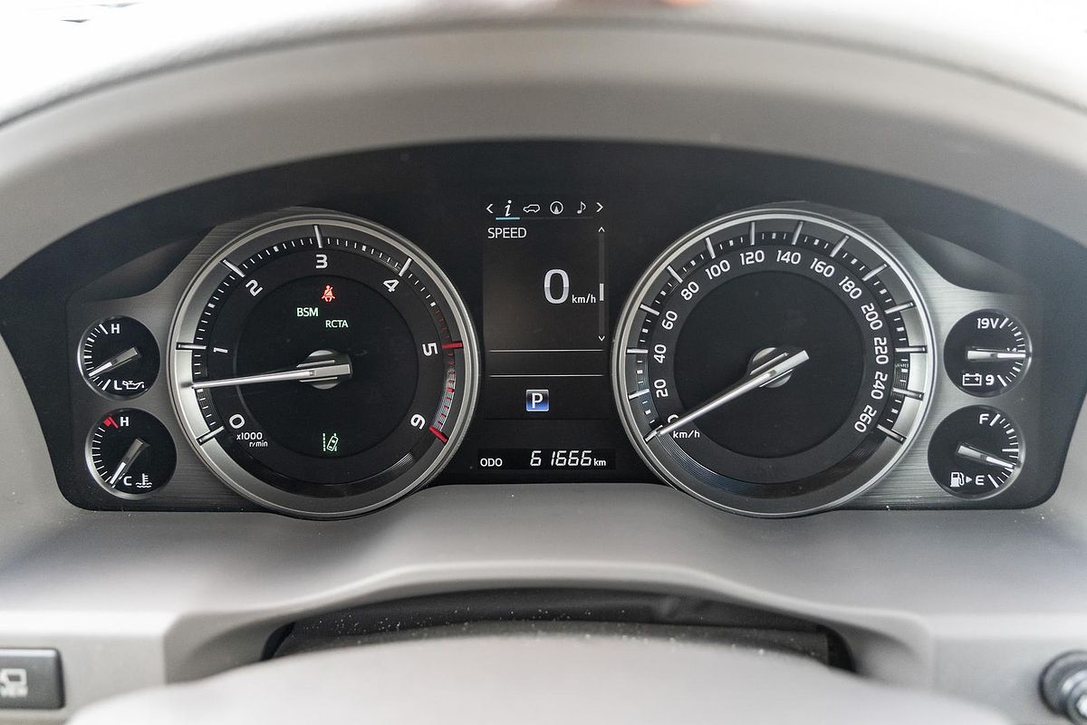 2016 Toyota Landcruiser Sahara VDJ200R