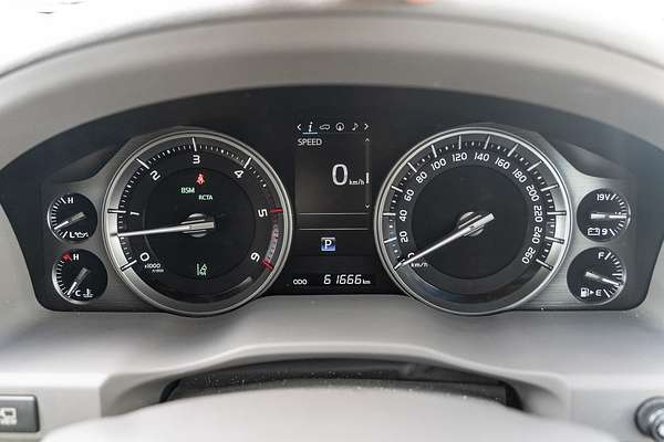 2016 Toyota Landcruiser Sahara VDJ200R