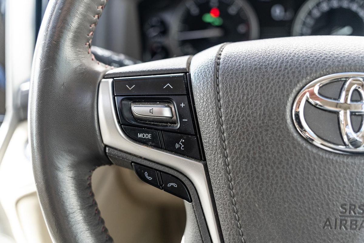 2016 Toyota Landcruiser Sahara VDJ200R