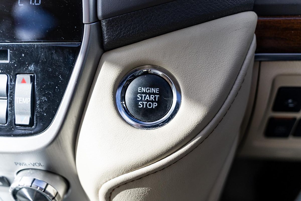 2016 Toyota Landcruiser Sahara VDJ200R
