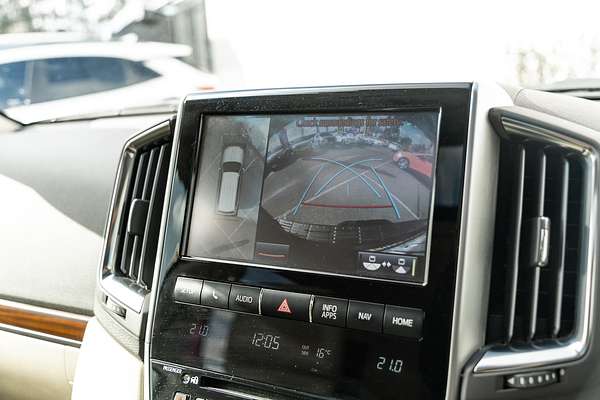 2016 Toyota Landcruiser Sahara VDJ200R