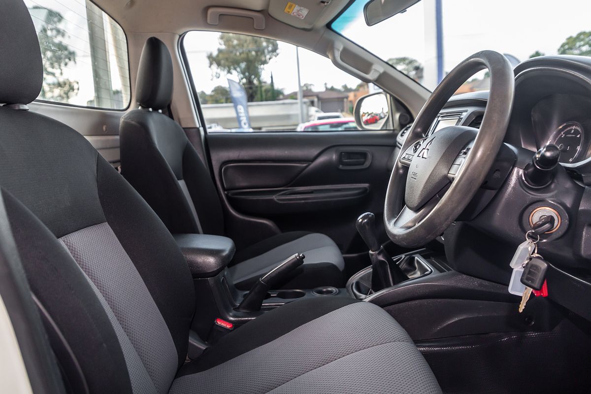 2020 Mitsubishi Triton GLX MR Rear Wheel Drive