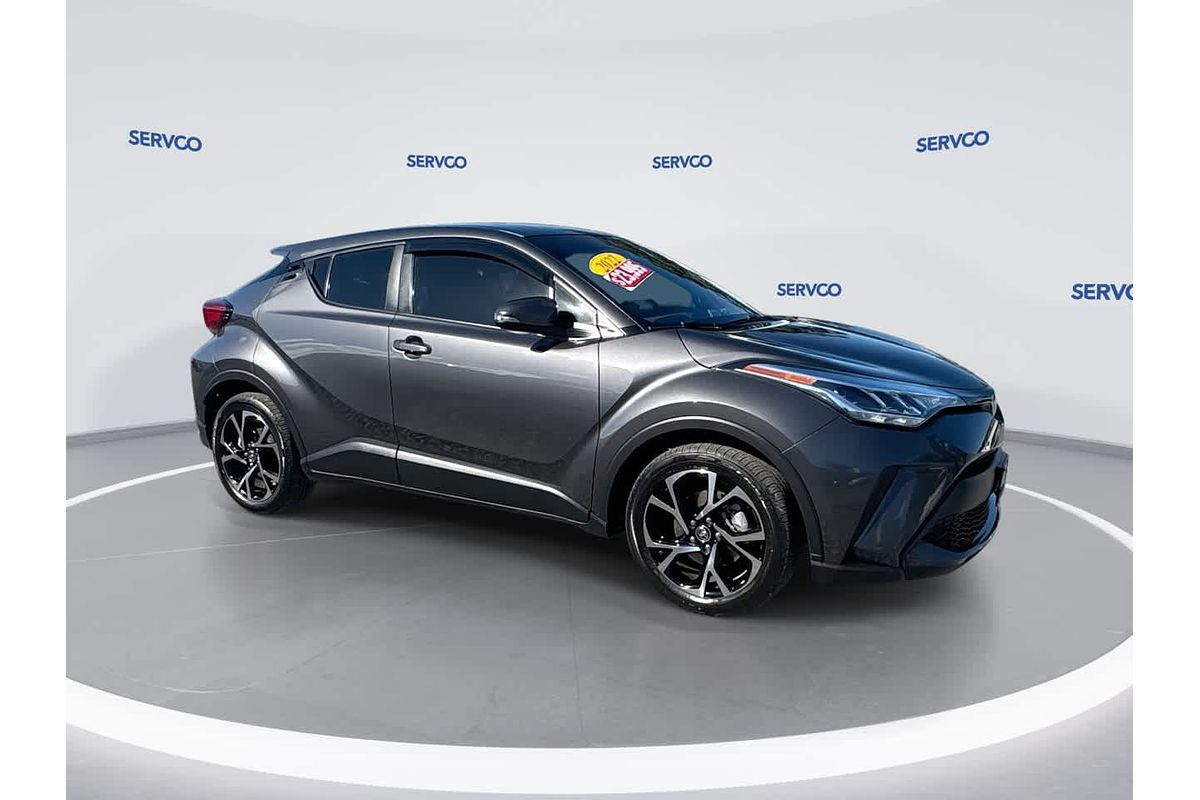 2022 Toyota C-HR XLE