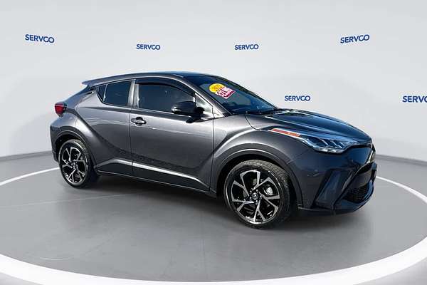 2022 Toyota C-HR XLE