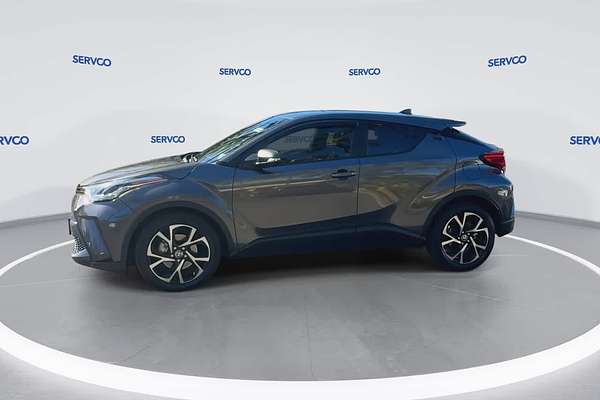 2022 Toyota C-HR XLE
