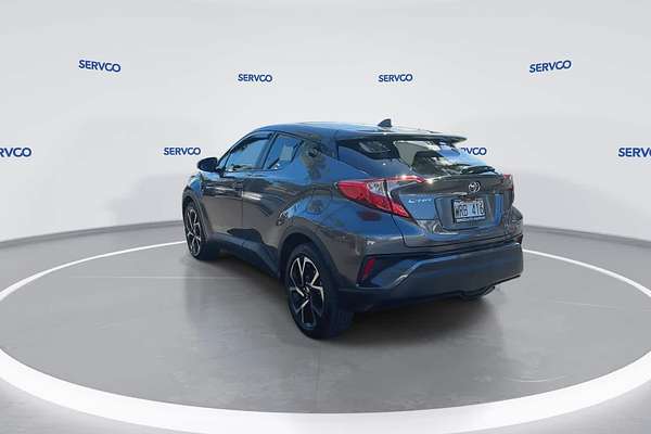 2022 Toyota C-HR XLE