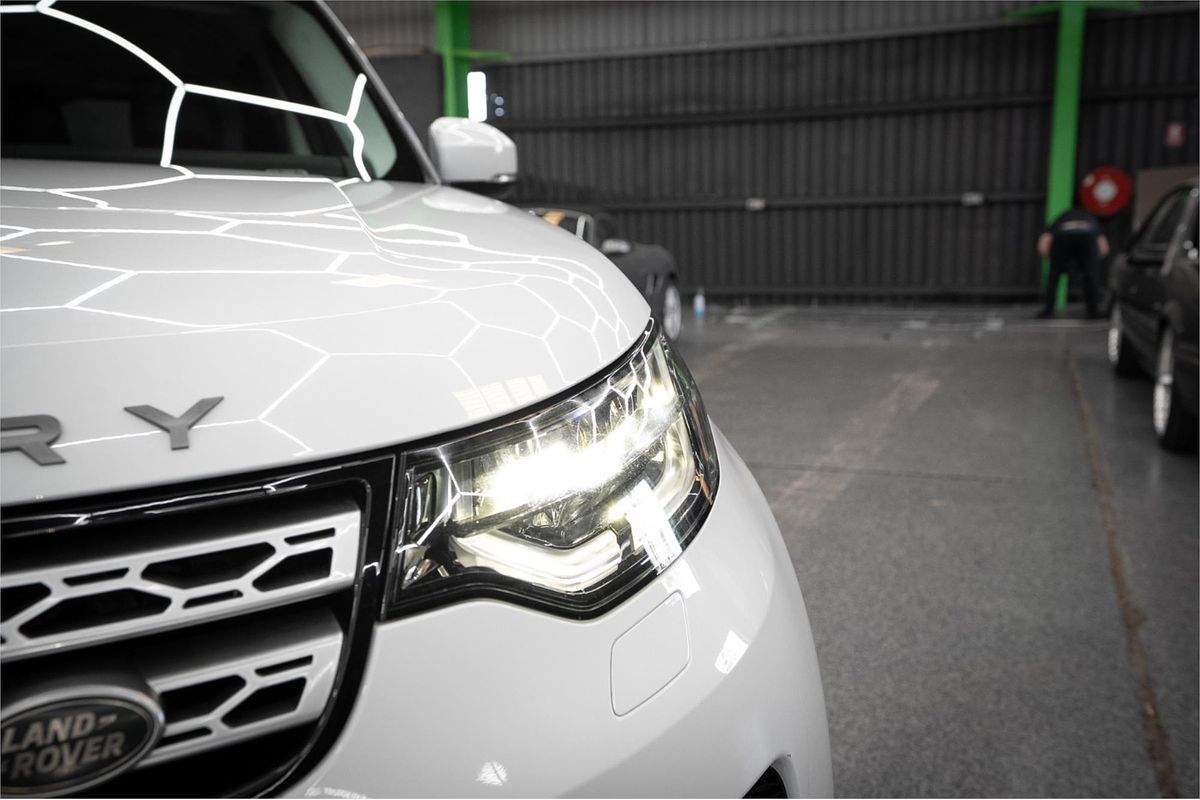 2018 Land Rover Discovery SD4 HSE Series 5