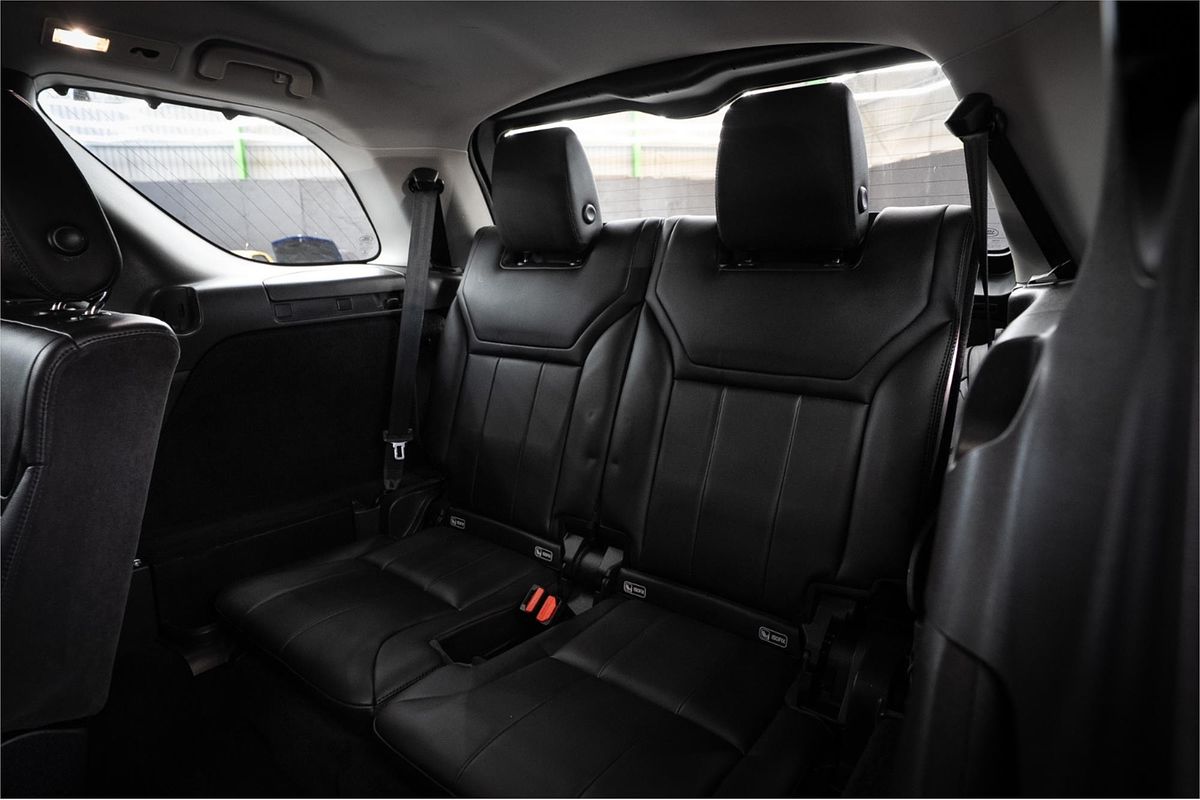 2018 Land Rover Discovery SD4 HSE Series 5