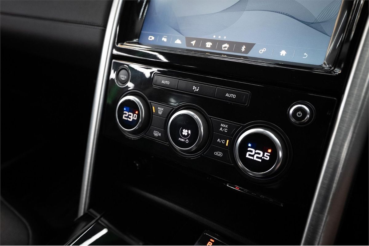2018 Land Rover Discovery SD4 HSE Series 5