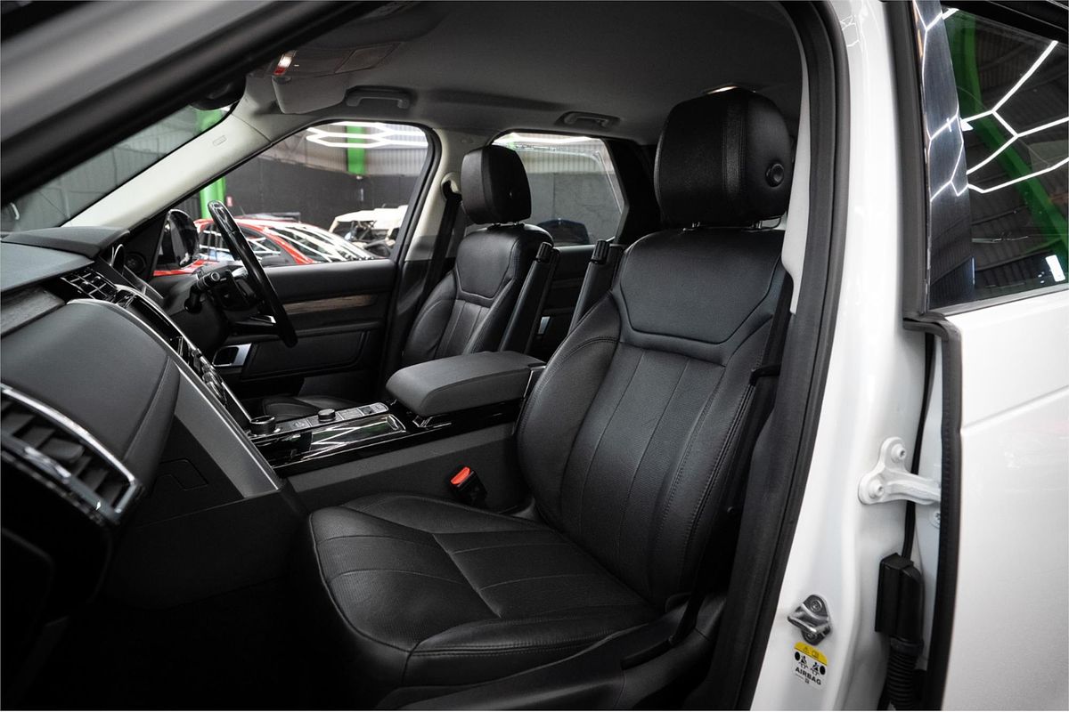 2018 Land Rover Discovery SD4 HSE Series 5