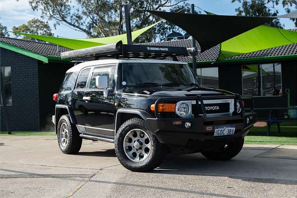 2011 Toyota FJ Cruiser GSJ15R
