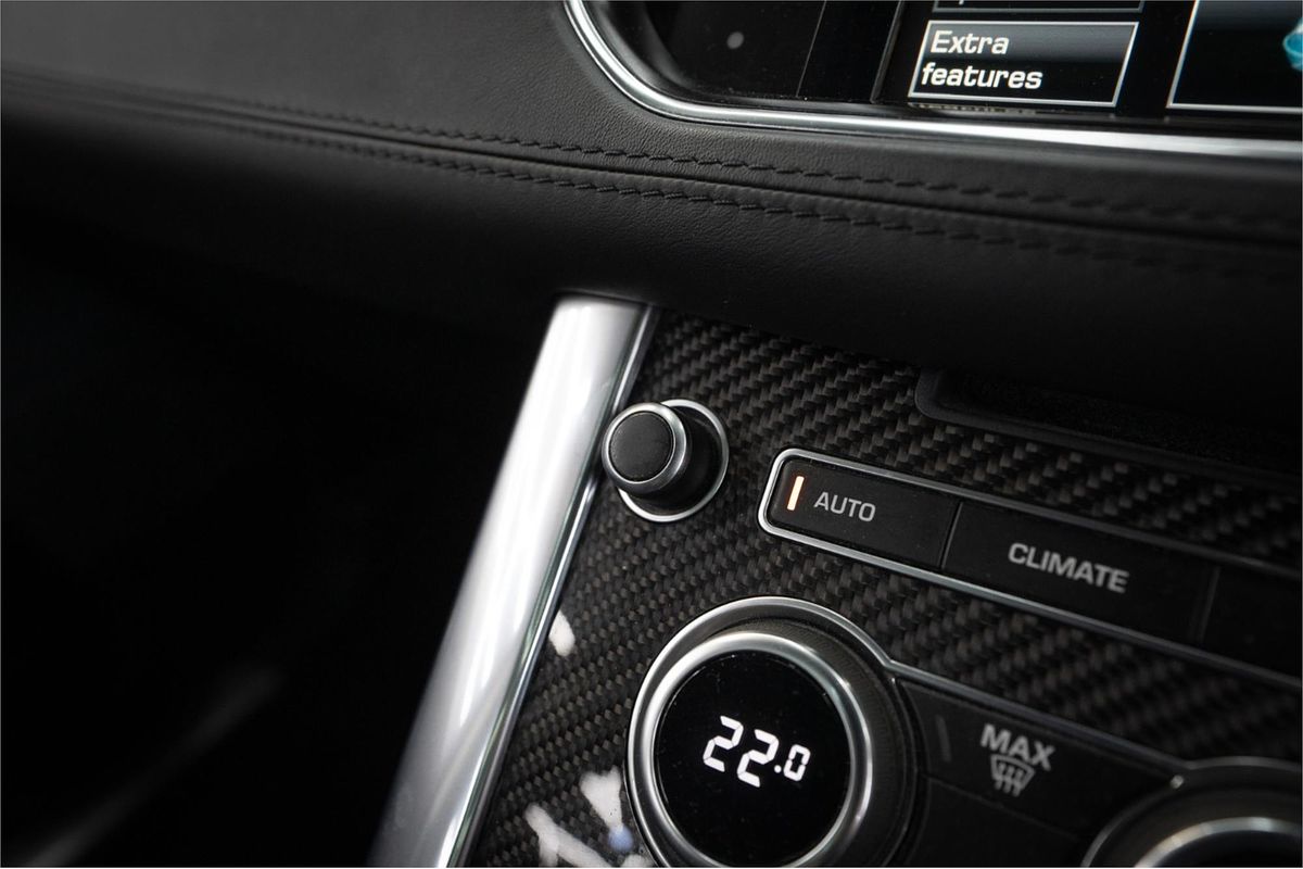 2015 Range Rover RANGE ROVER SPORT SVR LW MY15.5